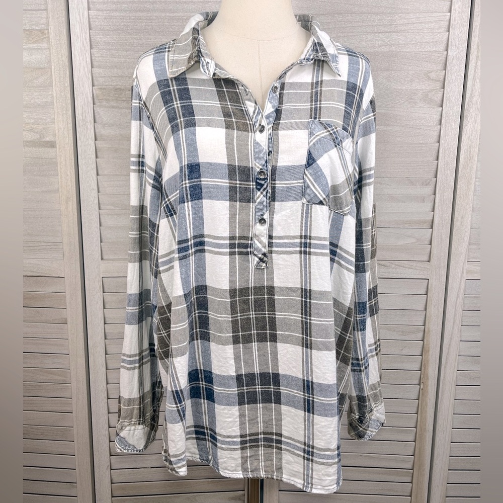 Torrid 100% Cotton Pullover Button Front Shirt Bl… - image 1